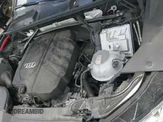 ✅ 2024 Audi Q5 S line Premium Plus • VIN: WA1EAAFY3R2011771 • Lot: 42359137. Wystawiony na IAAI z przebiegiem 17 133 mil. Bezpłatny archiwum sprzedaży aukcyjnych z USA i szczegółowy raport historii pojazdu na DreamBid. Zdjęcie 20.