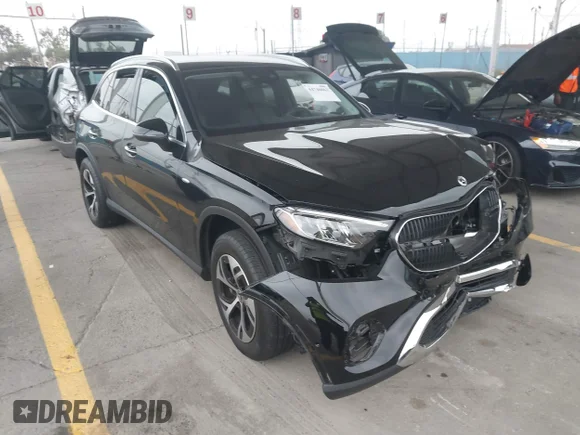 ✅ 2025 Mercedes-Benz GLC 350e • VIN: W1NKM5GB1SF389869 • Lot: 44746063. Wystawiony na IAAI z przebiegiem 7 347 mil. Bezpłatny archiwum sprzedaży aukcyjnych z USA i szczegółowy raport historii pojazdu na DreamBid. Zdjęcie 1.