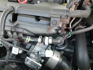 ✅ 2023 Kia K5 GT-Line • VIN: 5XXG64J26PG222975 • Lot: 91803955. Wystawiony na Copart z przebiegiem 14 218 mil. Bezpłatny archiwum sprzedaży aukcyjnych z USA i szczegółowy raport historii pojazdu na DreamBid. Zdjęcie 15.