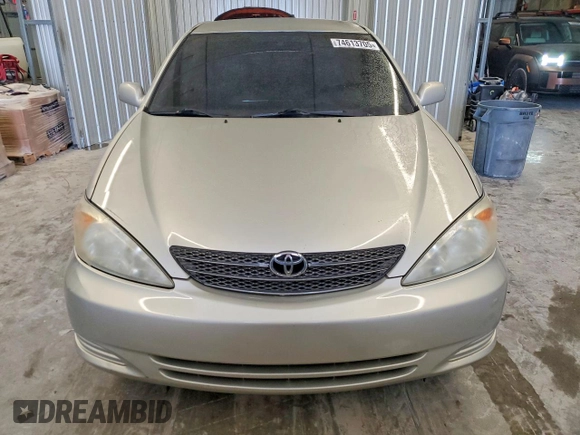 ✅ 2002 Toyota Camry LE • VIN: 4T1BE32K02U002817 • Lot: 74613705. Wystawiony na Copart z przebiegiem 234 351 mil. Bezpłatny archiwum sprzedaży aukcyjnych z USA i szczegółowy raport historii pojazdu na DreamBid. Zdjęcie 5.