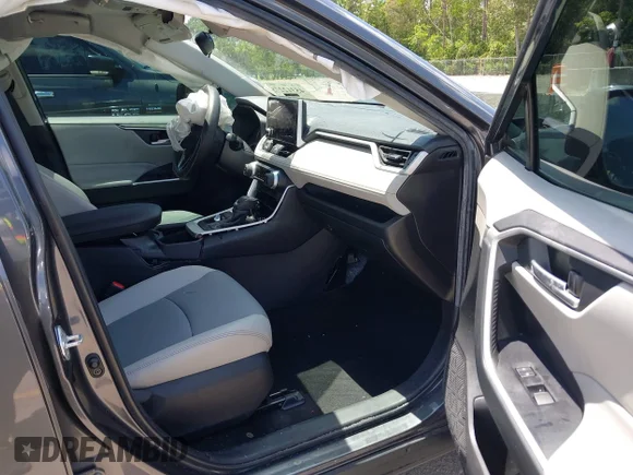 ✅ 2023 Toyota RAV4 XLE Premium • VIN: 2T3C1RFV7PW277235 • Лот: 45312275. Опубликован ранее на IAAI с пробегом 82 936 миль. Бесплатный доступ к архиву аукционных продаж из США и подробный отчёт об истории автомобиля на DreamBid. Изображение 5.