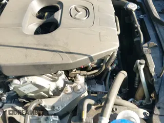 ✅ 2023 Mazda CX-30 S Select • VIN: 3MVDMBBM6PM523563 • Lot: 41998919. Wystawiony na IAAI z przebiegiem 28 499 mil. Bezpłatny archiwum sprzedaży aukcyjnych z USA i szczegółowy raport historii pojazdu na DreamBid. Zdjęcie 20.