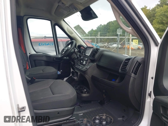 ✅ 2023 Ram ProMaster Cargo • VIN: 3C6MRVJG1PE516683 • Lot: 43261953. Wystawiony na IAAI z przebiegiem 71 081 mil. Bezpłatny archiwum sprzedaży aukcyjnych z USA i szczegółowy raport historii pojazdu na DreamBid. Zdjęcie 5.