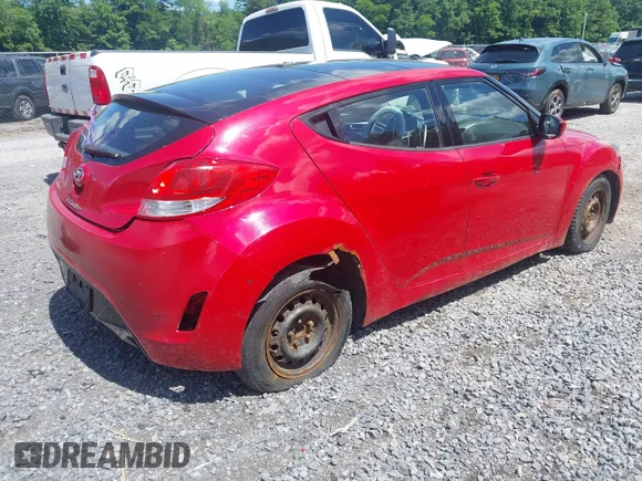 ✅ 2013 Hyundai Veloster w/Black Int • VIN: KMHTC6AD3DU142653 • Lot: 45402730. Wystawiony na IAAI z przebiegiem 99 178 mil. Bezpłatny archiwum sprzedaży aukcyjnych z USA i szczegółowy raport historii pojazdu na DreamBid. Zdjęcie 4.