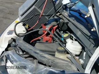 ✅ 2016 Ford Transit Cargo • VIN: 1FTYR2ZM8GKB56117 • Lot: 41505969. Wystawiony na IAAI z przebiegiem 362 103 mil. Bezpłatny archiwum sprzedaży aukcyjnych z USA i szczegółowy raport historii pojazdu na DreamBid. Zdjęcie 19.