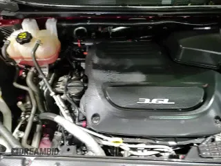 ✅ 2019 Chrysler Pacifica Touring L • VIN: 2C4RC1BG1KR506542 • Lot: 49453875. Listed on Copart with 51,036 mi. Free auction sales archive from the USA and detailed vehicle history report at DreamBid. Image 14.