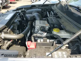 ✅ 2022 Jeep Wagoneer Series II • VIN: 1C4SJVBT4NS124701 • Lot: 42278140. Wystawiony na IAAI z przebiegiem 63 501 mil. Bezpłatny archiwum sprzedaży aukcyjnych z USA i szczegółowy raport historii pojazdu na DreamBid. Zdjęcie 19.