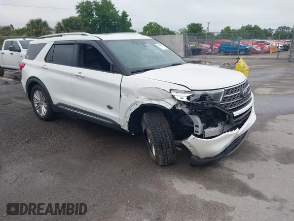 ✅ 2021 Ford Explorer King Ranch • VIN: 1FM5K7LC9MGB69957 • Lot: 44798158. Wystawiony na IAAI z przebiegiem 93 788 mil. Bezpłatny archiwum sprzedaży aukcyjnych z USA i szczegółowy raport historii pojazdu na DreamBid. Zdjęcie 1.
