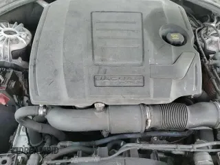 ✅ 2018 Jaguar XE 25t • VIN: SAJAR4FX8JCP27863 • Lot: 70371115. Wystawiony na Copart z przebiegiem 69 456 mil. Bezpłatny archiwum sprzedaży aukcyjnych z USA i szczegółowy raport historii pojazdu na DreamBid. Zdjęcie 13.