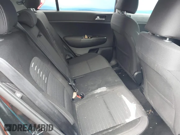 ✅ 2022 Kia Sportage LX • VIN: KNDPMCAC9N7026169 • Lot: 44559582. Wystawiony na IAAI z przebiegiem 30 482 mil. Bezpłatny archiwum sprzedaży aukcyjnych z USA i szczegółowy raport historii pojazdu na DreamBid. Zdjęcie 8.