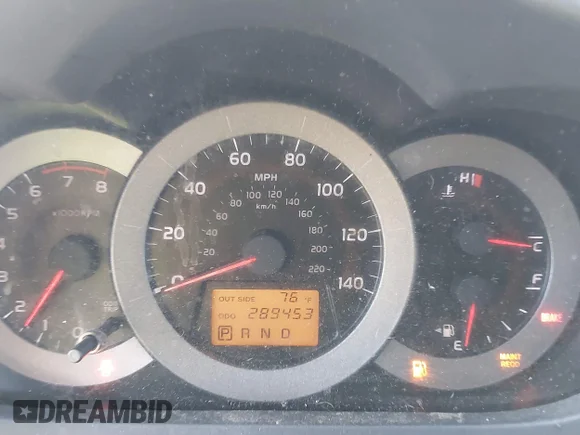 ✅ 2007 Toyota RAV4 • VIN: JTMZD33V475074183 • Lot: 41736283. Wystawiony na IAAI z przebiegiem 289 453 mil. Bezpłatny archiwum sprzedaży aukcyjnych z USA i szczegółowy raport historii pojazdu na DreamBid. Zdjęcie 7.