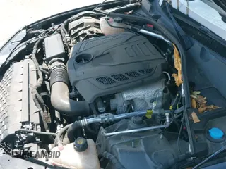 ✅ 2017 Alfa Romeo Giulia Ti • VIN: ZARFAECN4H7533456 • Lot: 42454831. Wystawiony na IAAI z przebiegiem 35 853 mil. Bezpłatny archiwum sprzedaży aukcyjnych z USA i szczegółowy raport historii pojazdu na DreamBid. Zdjęcie 18.