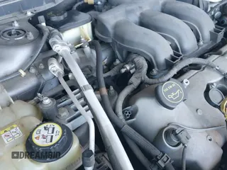 ✅ 2007 Ford Fusion SE • VIN: 3FAHP01167R171115 • Lot: 41537910. Wystawiony na IAAI z przebiegiem 166 087 mil. Bezpłatny archiwum sprzedaży aukcyjnych z USA i szczegółowy raport historii pojazdu na DreamBid. Zdjęcie 12.