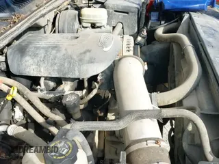 ✅ 2005 GMC Sierra 1500 SLT • VIN: 2GTEK19B951323646 • Lot: 43327866. Wystawiony na IAAI z przebiegiem 211 203 mil. Bezpłatny archiwum sprzedaży aukcyjnych z USA i szczegółowy raport historii pojazdu na DreamBid. Zdjęcie 24.