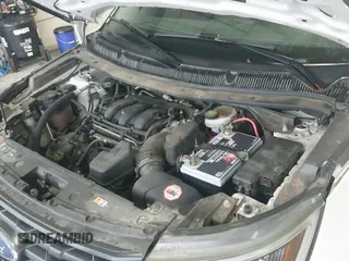 ✅ 2018 Ford Police Interceptor Utility • VIN: 1FM5K8ARXJGC76699 • Lot: 43871802. Wystawiony na IAAI z przebiegiem 134 850 mil. Bezpłatny archiwum sprzedaży aukcyjnych z USA i szczegółowy raport historii pojazdu na DreamBid. Zdjęcie 18.