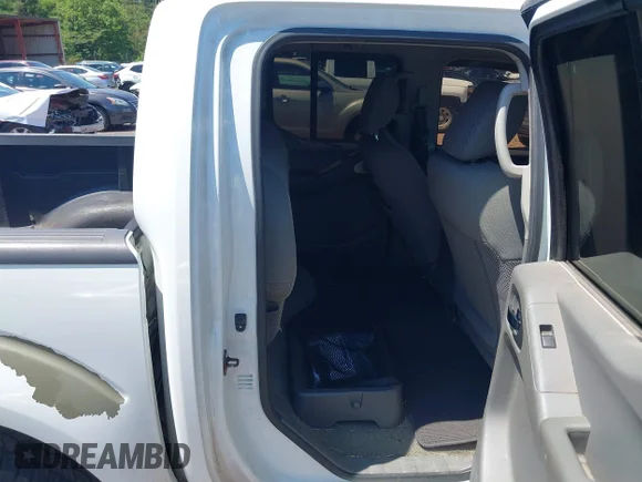 ✅ 2016 Nissan Frontier SV • VIN: 1N6AD0EV3GN736860 • Lot: 44911582. Listed on IAAI with 241,698 mi. Free auction sales archive from the USA and detailed vehicle history report at DreamBid. Image 8.