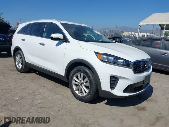 ✅ 2020 Kia Sorento LX • VIN: 5XYPG4A35LG677733 • Lot: 45603860. Wystawiony na IAAI z przebiegiem 101 914 mil. Bezpłatny archiwum sprzedaży aukcyjnych z USA i szczegółowy raport historii pojazdu na DreamBid. Zdjęcie 1.