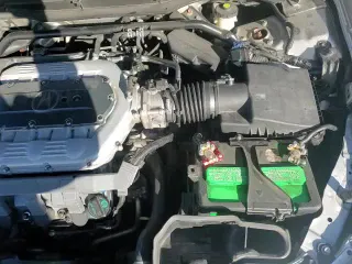 ✅ 2011 Acura TL • VIN: 19UUA9F21BA000728 • Lot: 84439464. Wystawiony na Copart z przebiegiem 154 734 mil. Bezpłatny archiwum sprzedaży aukcyjnych z USA i szczegółowy raport historii pojazdu na DreamBid. Zdjęcie 13.