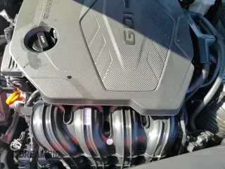 ✅ 2025 Kia K5 LXS • VIN: KNAG24J74S5365764 • Lot: 68921995. Listed on Copart with 7,424 mi. Free auction sales archive from the USA and detailed vehicle history report at DreamBid. Image 16.