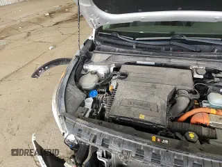 ✅ 2019 Kia Niro EX • VIN: KNDCE3LC9K5221320 • Lot: 71207865. Listed on Copart with 103,568 mi. Free auction sales archive from the USA and detailed vehicle history report at DreamBid. Image 16.