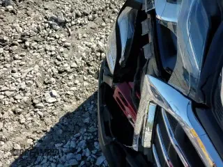 ✅ 2020 Chevrolet Equinox Premier • VIN: 3GNAXPEX9LS563230 • Лот: 90835155. Опубликован ранее на Copart с пробегом 33 021 миль. Бесплатный доступ к архиву аукционных продаж из США и подробный отчёт об истории автомобиля на DreamBid. Изображение 16.