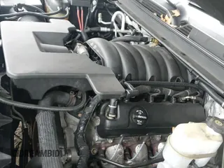 ✅ 2018 Cadillac Escalade ESV • VIN: 1GYS4GKJ0JR174301 • Lot: 43562667. Listed on IAAI with 58,732 mi. Free auction sales archive from the USA and detailed vehicle history report at DreamBid. Image 18.