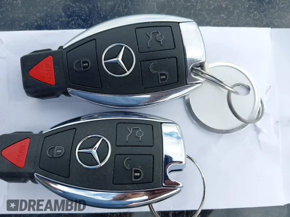 ✅ 2012 Mercedes-Benz C 300 Sport • VIN: WDDGF8BBXCR200027 • Lot: 41327181. Listed on IAAI with 142,251 mi. Free auction sales archive from the USA and detailed vehicle history report at DreamBid. Image 11.