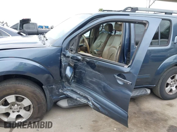 ✅ 2006 Nissan Pathfinder LE • VIN: 5N1AR18U26C619029 • Lot: 42194778. Wystawiony na IAAI z przebiegiem 168 200 mil. Bezpłatny archiwum sprzedaży aukcyjnych z USA i szczegółowy raport historii pojazdu na DreamBid. Zdjęcie 6.