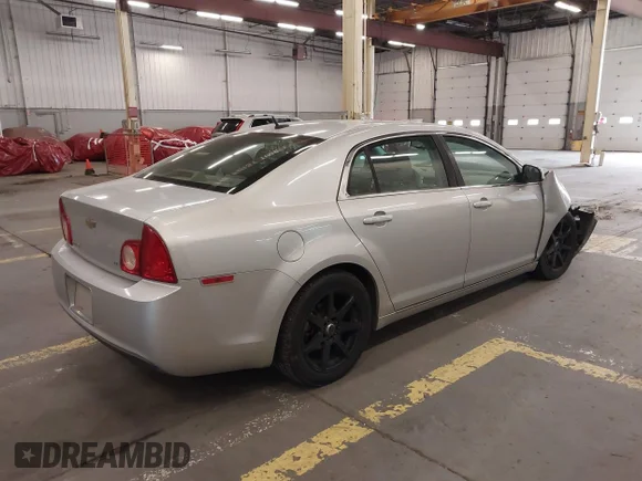 ✅ 2009 Chevrolet Malibu 1LT • VIN: 1G1ZH57B79F124628 • Lot: 44908395. Wystawiony na IAAI z przebiegiem 141 471 mil. Bezpłatny archiwum sprzedaży aukcyjnych z USA i szczegółowy raport historii pojazdu na DreamBid. Zdjęcie 4.
