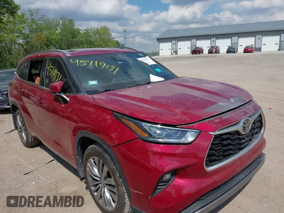 ✅ 2021 Toyota Highlander Platinum • VIN: 5TDFZRBHXMS144441 • Lot: 45119131. Listed on IAAI with 50,984 mi. Free auction sales archive from the USA and detailed vehicle history report at DreamBid. Image 6.