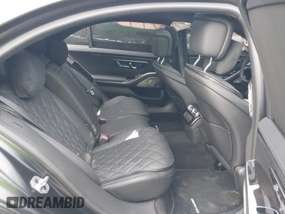✅ 2024 Mercedes-Benz S 580 • VIN: W1K6G7GB6RA284642 • Lot: 43992217. Wystawiony na IAAI z przebiegiem 8 810 mil. Bezpłatny archiwum sprzedaży aukcyjnych z USA i szczegółowy raport historii pojazdu na DreamBid. Zdjęcie 8.