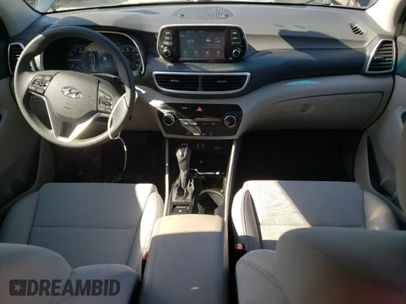 ✅ 2020 Hyundai Tucson SE • VIN: KM8J2CA4XLU158310 • Lot: 71896482. Wystawiony na Copart z przebiegiem 43 059 mil. Bezpłatny archiwum sprzedaży aukcyjnych z USA i szczegółowy raport historii pojazdu na DreamBid. Zdjęcie 8.