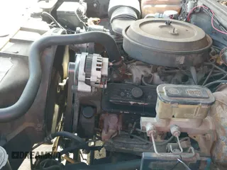 ✅ 1992 Chevrolet Silverado 1500 • VIN: 2GCEK19K1N1105863 • Лот: 41673864. Опубликован ранее на IAAI с пробегом 512 987 миль. Бесплатный доступ к архиву аукционных продаж из США и подробный отчёт об истории автомобиля на DreamBid. Изображение 12.