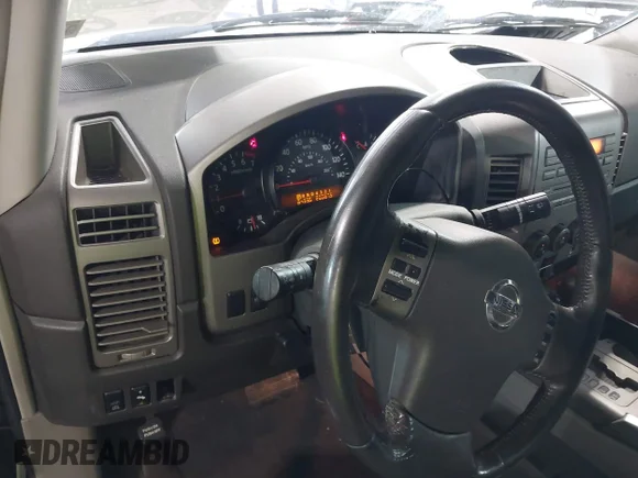 ✅ 2004 Nissan Armada SE • VIN: 5N1AA08A54N703094 • Lot: 42467512. Wystawiony na IAAI z przebiegiem 167 859 mil. Bezpłatny archiwum sprzedaży aukcyjnych z USA i szczegółowy raport historii pojazdu na DreamBid. Zdjęcie 7.