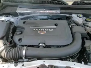 ✅ 2020 Cadillac XT4 AWD Premium Luxury • VIN: 1GYFZDR44LF143798 • Лот: 56134875. Опубликован ранее на Copart с пробегом 31 365 миль. Бесплатный доступ к архиву аукционных продаж из США и подробный отчёт об истории автомобиля на DreamBid. Изображение 13.