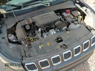 ✅ 2024 Jeep Compass Latitude • VIN: 3C4NJDBN2RT158312 • Lot: 70354155. Listed on Copart with 18,017 mi. Free auction sales archive from the USA and detailed vehicle history report at DreamBid. Image 15.