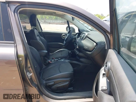 ✅ 2016 FIAT 500X Trekking • VIN: ZFBCFXCT5GP353011 • Лот: 42577252. Опубліковано раніше на IAAI з пробігом Не вказано. Безкоштовний доступ до архіву аукціонних продажів зі США та докладний звіт про історію автомобіля на DreamBid. Зображення 5.