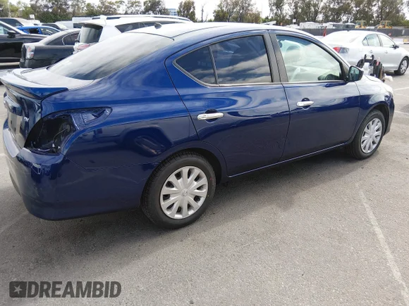 ✅ 2019 Nissan Versa SV • VIN: 3N1CN7AP9KL878604 • Lot: 45018912. Wystawiony na IAAI z przebiegiem 88 000 mil. Bezpłatny archiwum sprzedaży aukcyjnych z USA i szczegółowy raport historii pojazdu na DreamBid. Zdjęcie 4.