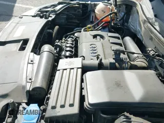 ✅ 2018 Audi Q3 Premium Plus • VIN: WA1HCCFS9JR004429 • Lot: 41681900. Listed on IAAI with 95,263 mi. Free auction sales archive from the USA and detailed vehicle history report at DreamBid. Image 18.