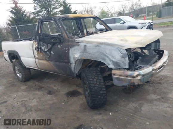 ✅ 2004 Chevrolet Silverado 3500 SRW Work Trk • VIN: 1GCHK34U44E355953 • Лот: 41958740. Опубліковано раніше на IAAI з пробігом Не вказано. Безкоштовний доступ до архіву аукціонних продажів зі США та докладний звіт про історію автомобіля на DreamBid. Зображення 1.