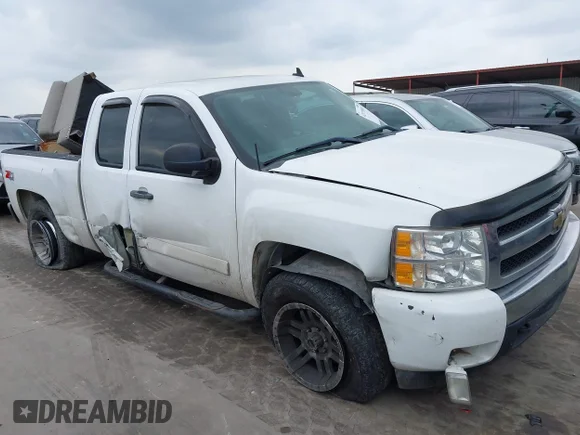 ✅ 2008 Chevrolet Silverado 1500 Work Truck • VIN: 1GCEK19J18Z284540 • Lot: 42171691. Wystawiony na IAAI z przebiegiem 185 162 mil. Bezpłatny archiwum sprzedaży aukcyjnych z USA i szczegółowy raport historii pojazdu na DreamBid. Zdjęcie 1.
