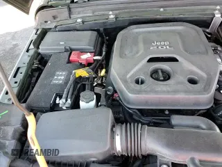 ✅ 2021 Jeep Wrangler Unlimited Sahara • VIN: 1C4HJXEN4MW659246 • Lot: 86283245. Wystawiony na Copart z przebiegiem 71 706 mil. Bezpłatny archiwum sprzedaży aukcyjnych z USA i szczegółowy raport historii pojazdu na DreamBid. Zdjęcie 13.