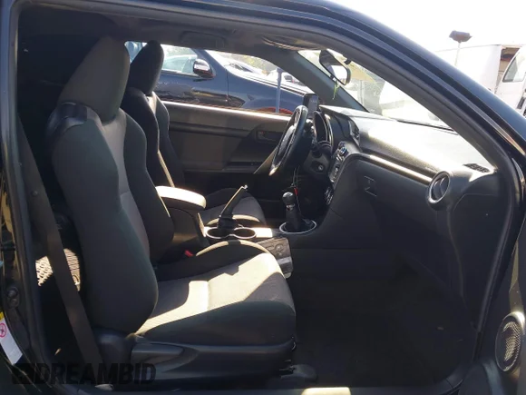 ✅ 2015 Scion tC • VIN: JTKJF5C71F3095337 • Лот: 43786433. Опубліковано раніше на IAAI з пробігом 164 663 миль. Безкоштовний доступ до архіву аукціонних продажів зі США та докладний звіт про історію автомобіля на DreamBid. Зображення 5.