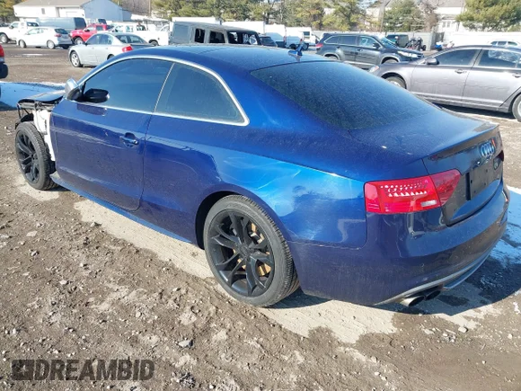 ✅ 2013 Audi S5 Premium Plus • VIN: WAUCGAFR0DA009850 • Лот: 41351774. Опубліковано раніше на IAAI з пробігом 117 992 миль. Безкоштовний доступ до архіву аукціонних продажів зі США та докладний звіт про історію автомобіля на DreamBid. Зображення 3.