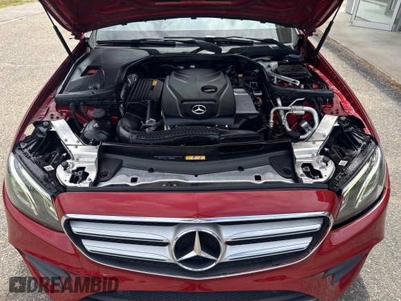 ✅ 2017 Mercedes-Benz E 300 Luxury • VIN: WDDZF4JB8HA119164 • Lot: 43039661. Wystawiony na IAAI z przebiegiem 197 045 mil. Bezpłatny archiwum sprzedaży aukcyjnych z USA i szczegółowy raport historii pojazdu na DreamBid. Zdjęcie 10.