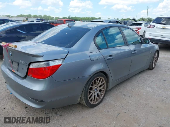 ✅ 2005 BMW 5 Series 530i • VIN: WBANA73575B818739 • Lot: 42570667. Wystawiony na IAAI z przebiegiem 179 354 mil. Bezpłatny archiwum sprzedaży aukcyjnych z USA i szczegółowy raport historii pojazdu na DreamBid. Zdjęcie 4.