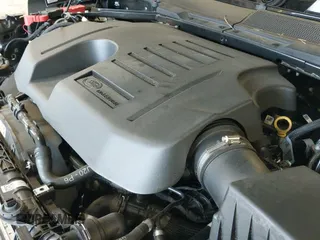 ✅ 2024 Land Rover Defender X-Dynamic SE • VIN: SALE2FEU1R2300221 • Lot: 41579863. Wystawiony na IAAI z przebiegiem 13 981 mil. Bezpłatny archiwum sprzedaży aukcyjnych z USA i szczegółowy raport historii pojazdu na DreamBid. Zdjęcie 20.