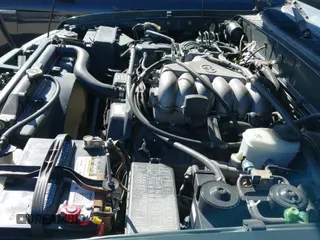 ✅ 2000 Toyota 4Runner SR5 • VIN: JT3GN86R3Y0177677 • Лот: 43607624. Опубликован ранее на IAAI с пробегом 293 490 миль. Бесплатный доступ к архиву аукционных продаж из США и подробный отчёт об истории автомобиля на DreamBid. Изображение 13.