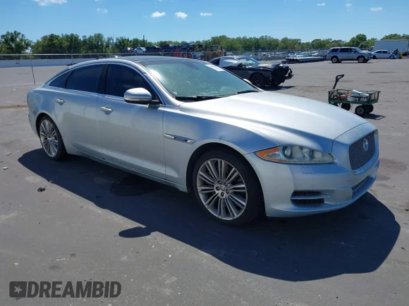 ✅ 2011 Jaguar XJ Supercharged • VIN: SAJWA2GE1BMV01996 • Лот: 44693499. Опубліковано раніше на IAAI з пробігом 116 584 миль. Безкоштовний доступ до архіву аукціонних продажів зі США та докладний звіт про історію автомобіля на DreamBid. Зображення 1.