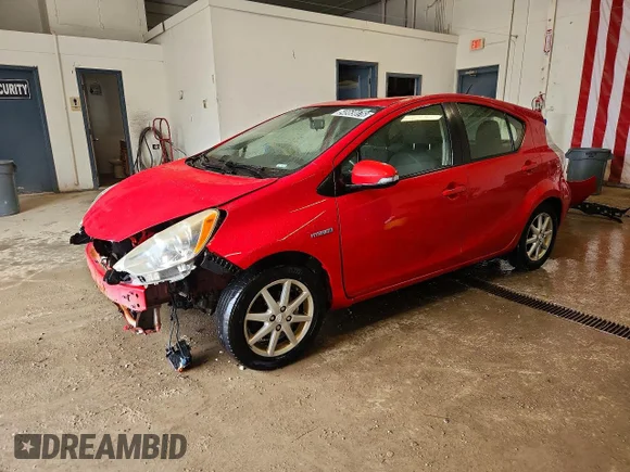 ✅ 2013 Toyota Prius Three • VIN: JTDKDTB33D1547575 • Lot: 54969076. Wystawiony na Copart z przebiegiem 217 171 mil. Bezpłatny archiwum sprzedaży aukcyjnych z USA i szczegółowy raport historii pojazdu na DreamBid. Zdjęcie 1.